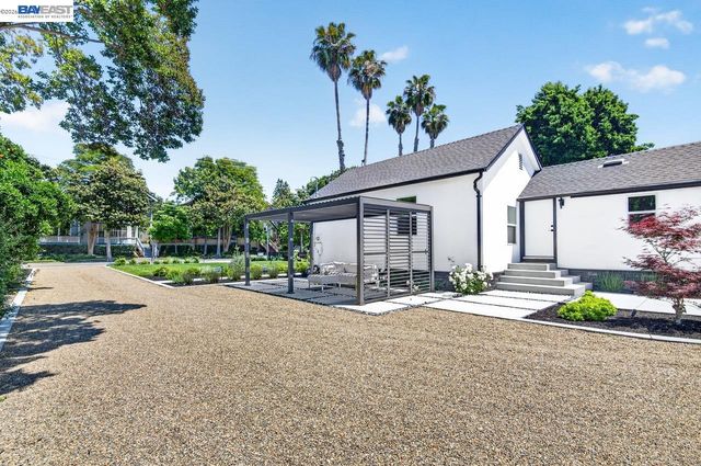 1038 Division St, Pleasanton, CA 94566