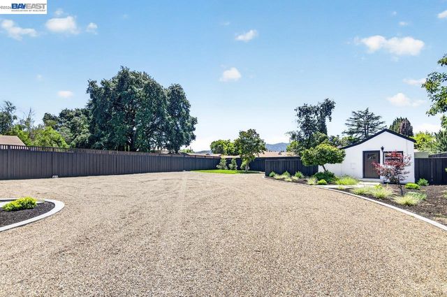 1038 Division St, Pleasanton, CA 94566