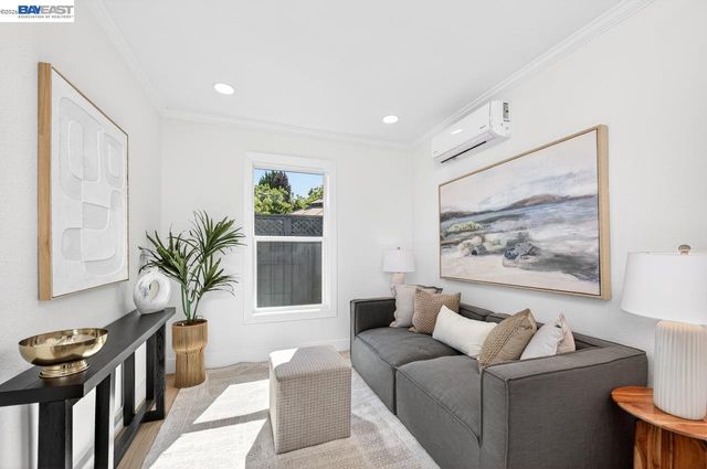 1038 Division St, Pleasanton, CA 94566
