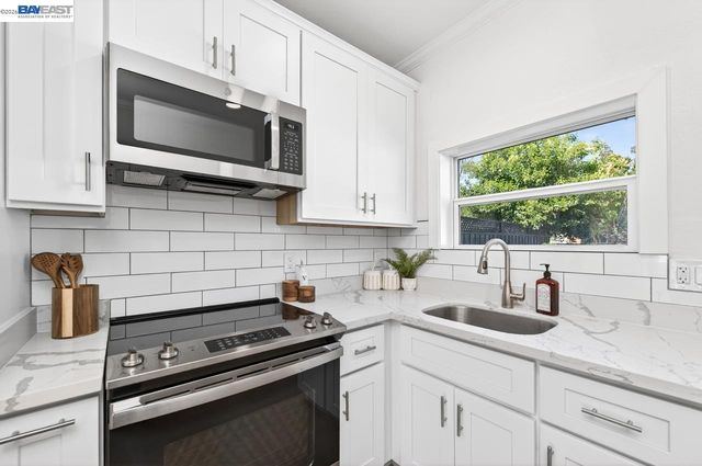 1038 Division St, Pleasanton, CA 94566