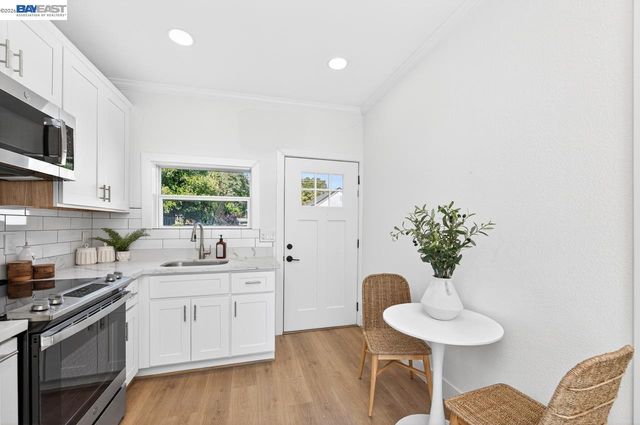 1038 Division St, Pleasanton, CA 94566