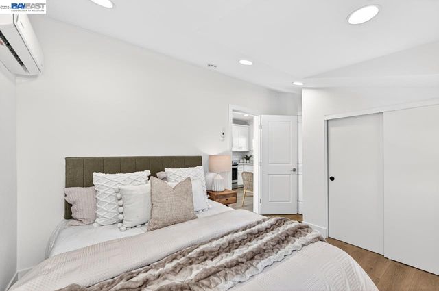 1038 Division St, Pleasanton, CA 94566