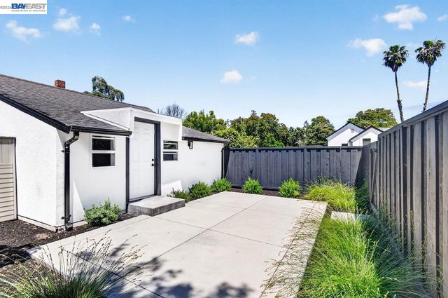 1038 Division St, Pleasanton, CA 94566