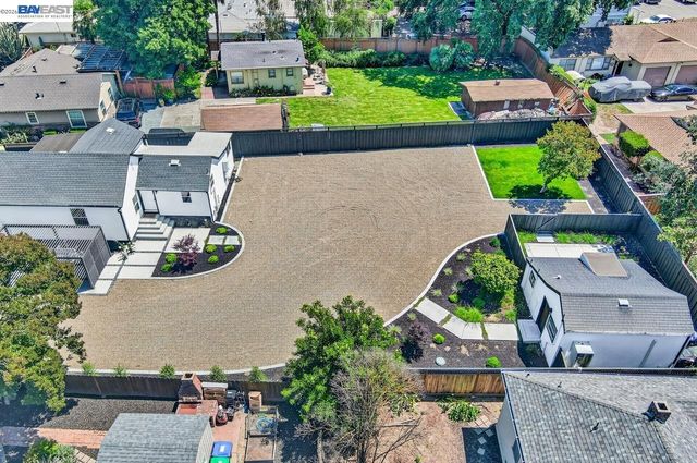 1038 Division St, Pleasanton, CA 94566