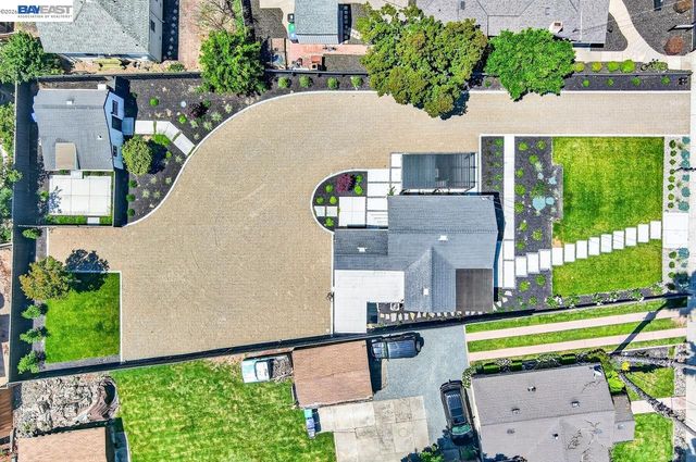 1038 Division St, Pleasanton, CA 94566