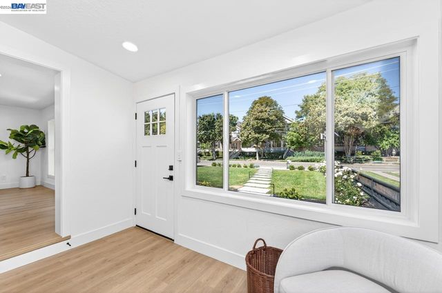1038 Division St, Pleasanton, CA 94566