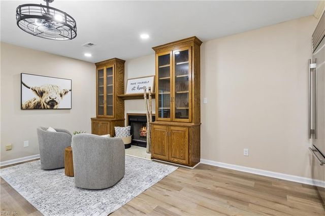 99 W Rexford DR, Newport News, VA 23608