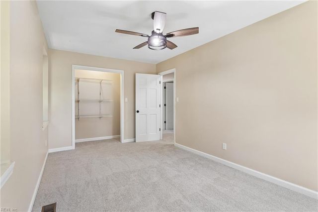 99 W Rexford DR, Newport News, VA 23608