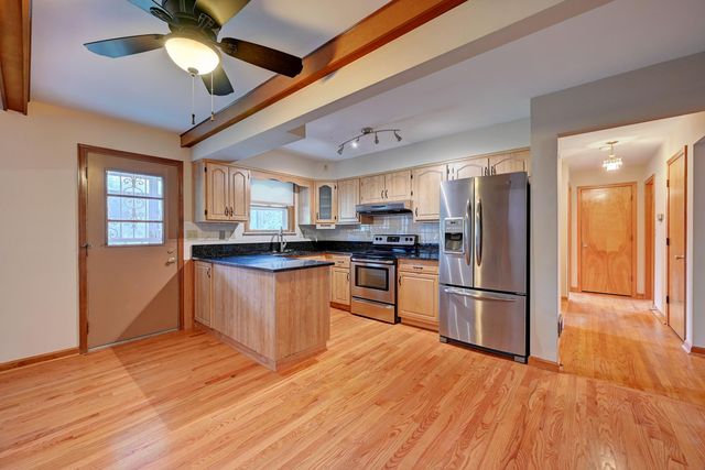 1715 Fort Henry Drive, Fort Wright, KY 41011