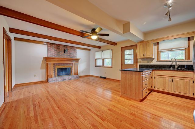 1715 Fort Henry Drive, Fort Wright, KY 41011