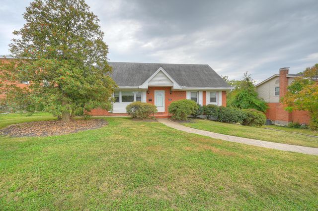 1715 Fort Henry Drive, Fort Wright, KY 41011