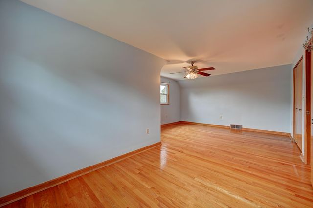 1715 Fort Henry Drive, Fort Wright, KY 41011