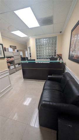 5595 Orange Drive 101, Davie, FL 33314