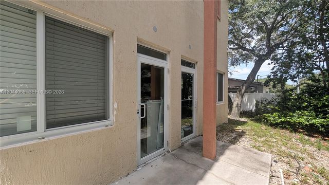 5595 Orange Drive 101, Davie, FL 33314