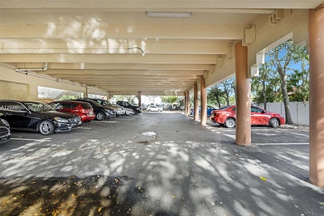 5595 Orange Drive 101, Davie, FL 33314