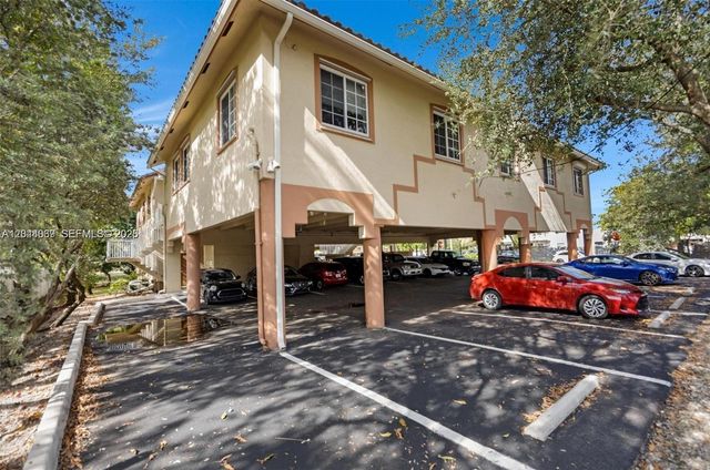 5595 Orange Drive 101, Davie, FL 33314