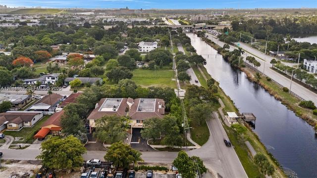 5595 Orange Drive 101, Davie, FL 33314