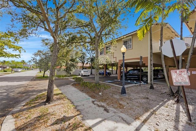 5595 Orange Drive 101, Davie, FL 33314