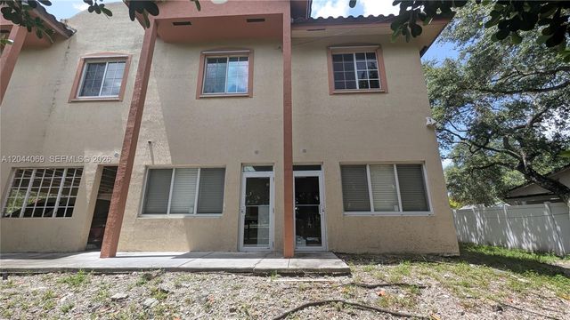 5595 Orange Drive 101, Davie, FL 33314