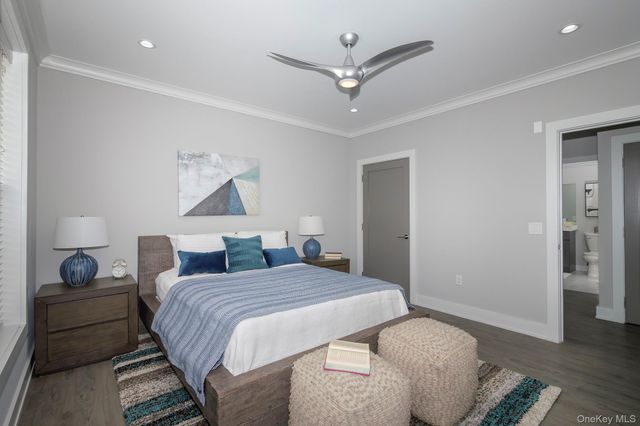 75 Circle Drive 91-205, Central Islip, NY 11722