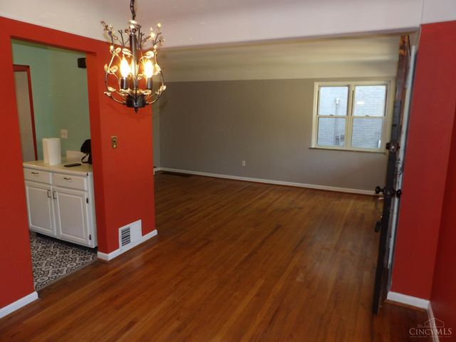 1022 Benz Avenue, Cincinnati, OH 45238