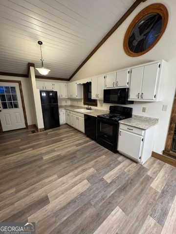 678 Lakeview Circle, Morganton, GA 30560