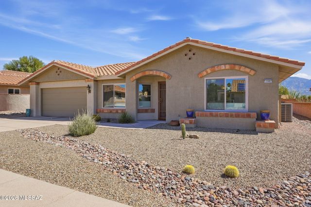 1560 E Chisholm Lane, Oro Valley, AZ 85755