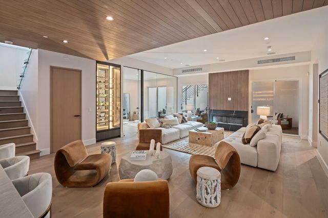 854 Cambridge Avenue, Menlo Park, CA 94025