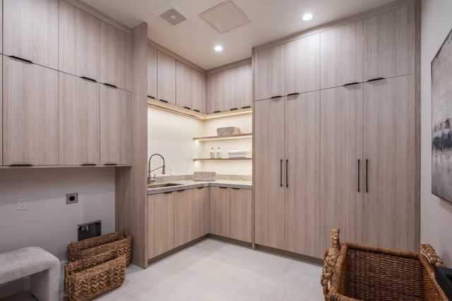 854 Cambridge Avenue, Menlo Park, CA 94025