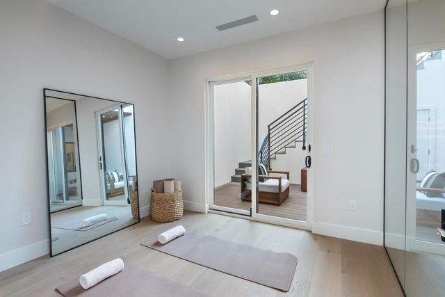 854 Cambridge Avenue, Menlo Park, CA 94025