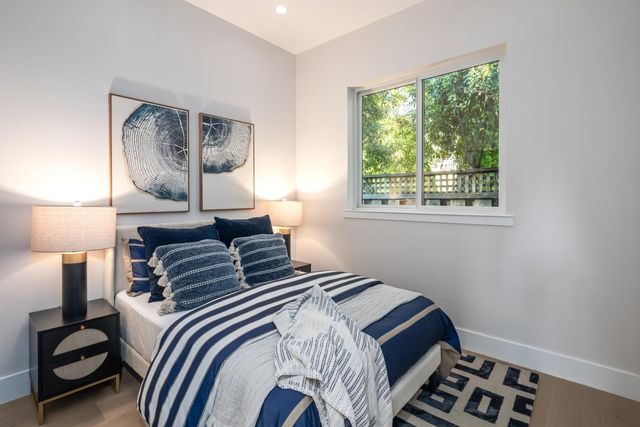 854 Cambridge Avenue, Menlo Park, CA 94025