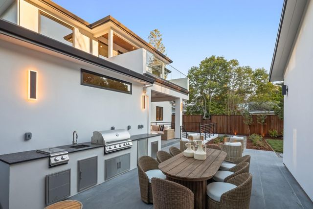 854 Cambridge Avenue, Menlo Park, CA 94025