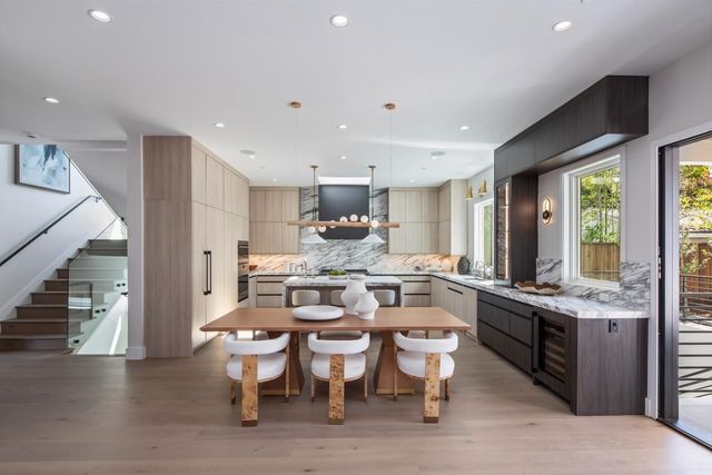 854 Cambridge Avenue, Menlo Park, CA 94025
