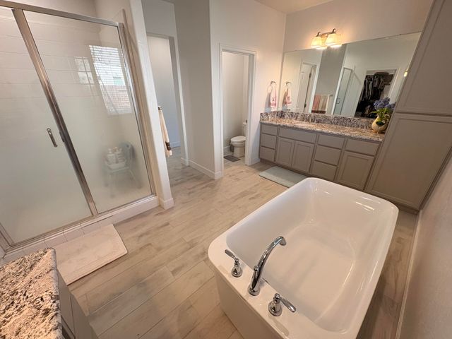 3495 W Kamm Avenue, Dinuba, CA 93618