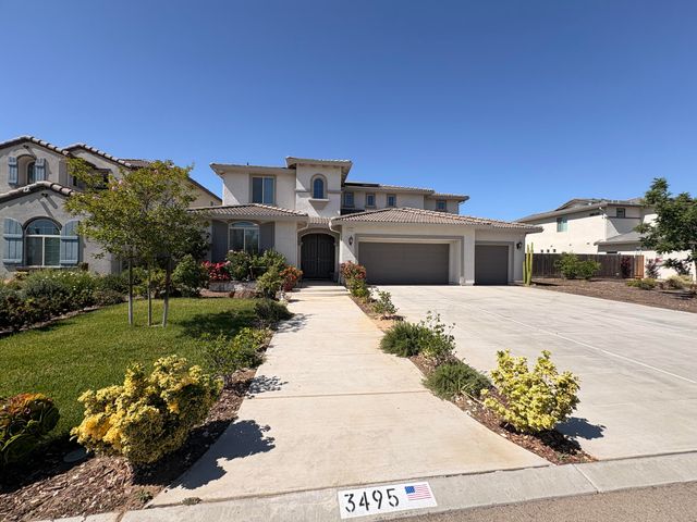 3495 W Kamm Avenue, Dinuba, CA 93618