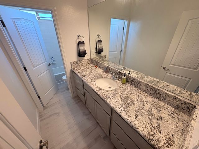 3495 W Kamm Avenue, Dinuba, CA 93618