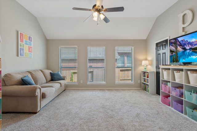 2504 N Yorkchase Lane, Conroe, TX 77304