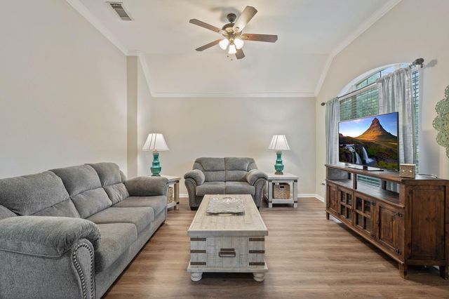 2504 N Yorkchase Lane, Conroe, TX 77304