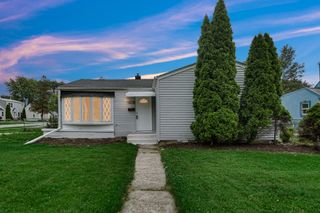 101 S Marilyn Avenue, Northlake, IL 60164
