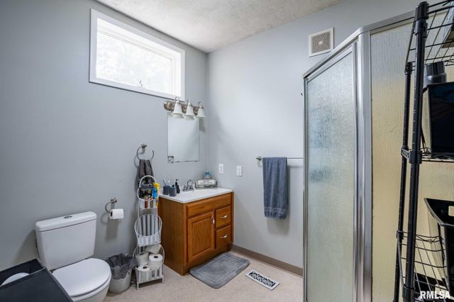 522 N DIVISION Street, Carterville, IL 62918