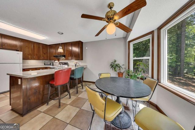 402 Dockside Cove, Woodstock, GA 30189