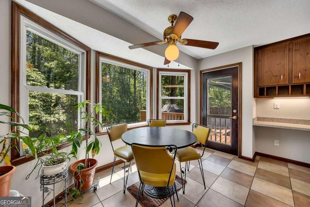 402 Dockside Cove, Woodstock, GA 30189