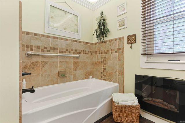 16841 Colony Drive, South Bend, IN 46635
