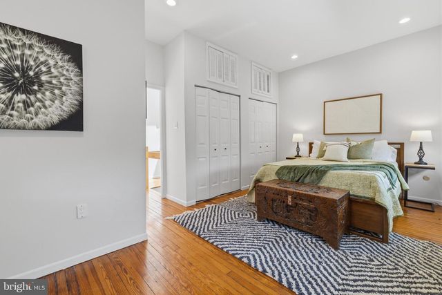 1133 WAVERLY ST, Philadelphia, PA 19147