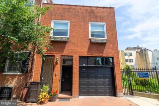 1133 WAVERLY ST, Philadelphia, PA 19147