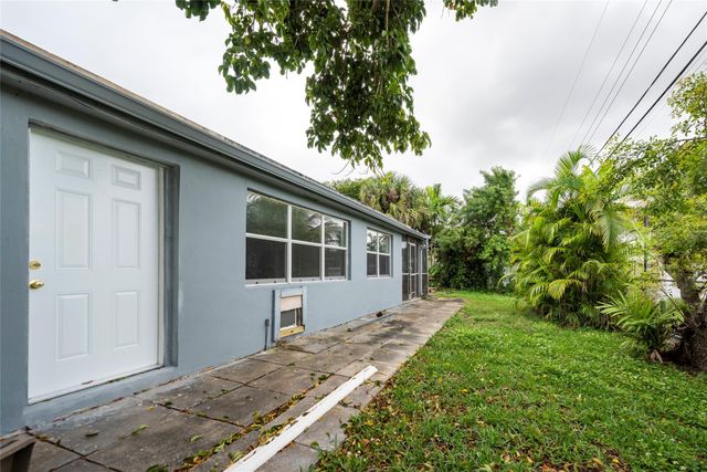 6425 Royal Palm Blvd, Margate, FL 33063