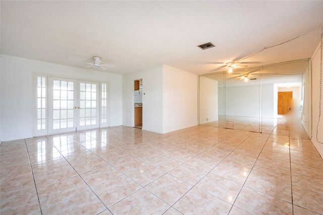 6425 Royal Palm Blvd, Margate, FL 33063