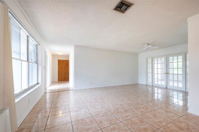 6425 Royal Palm Blvd, Margate, FL 33063