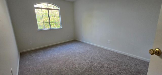 10325 N Recreation Avenue, Fresno, CA 93730