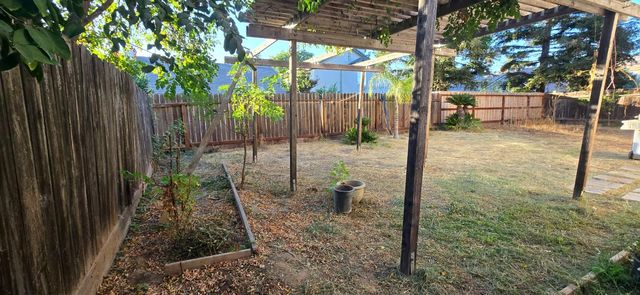 10325 N Recreation Avenue, Fresno, CA 93730